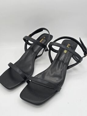 Amoii Black Strappy Square Toe Kitten Heel Sandals Size 41 / US 10